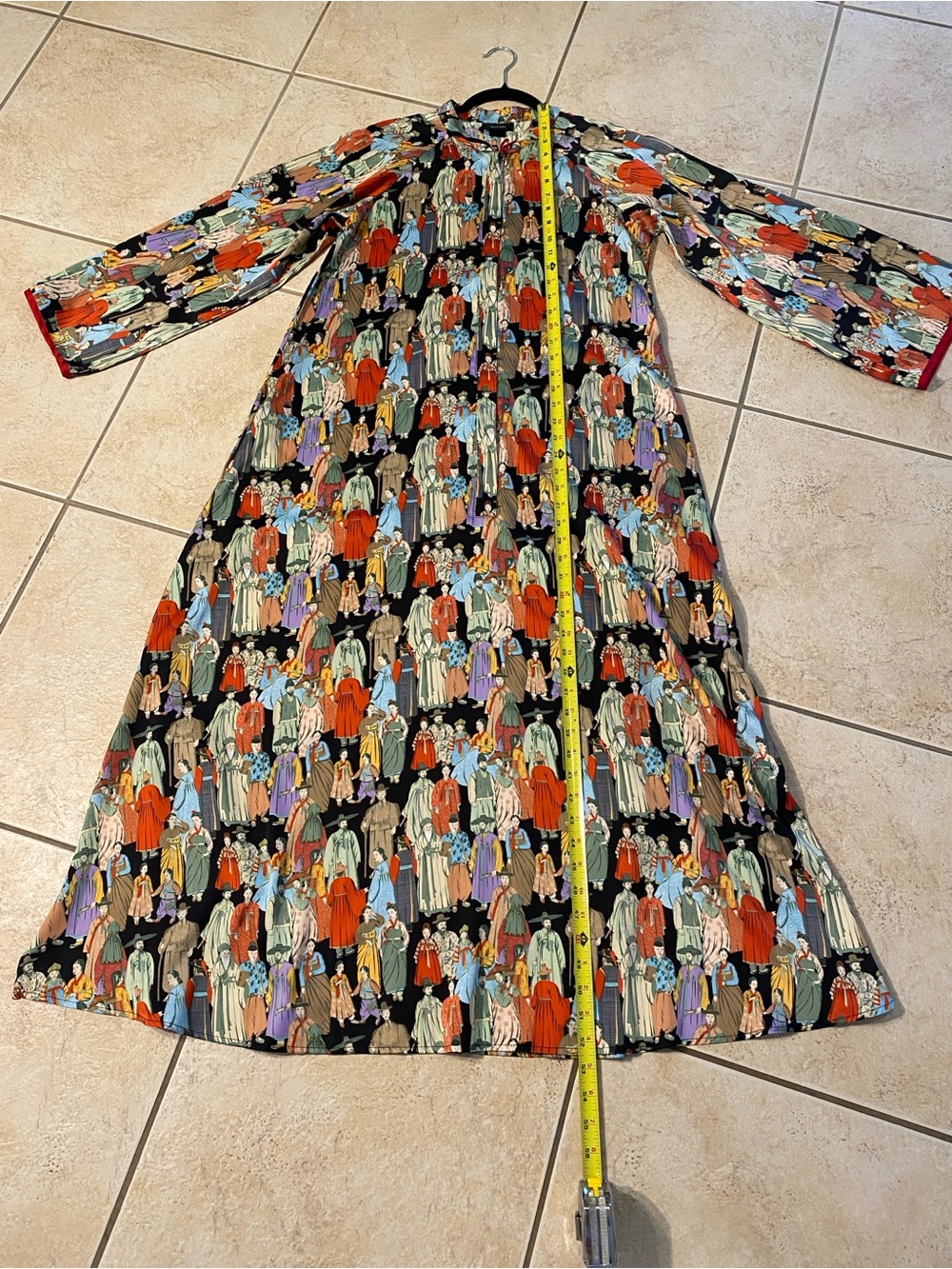 Natori Multicolor Printed Long Robe with Figure Motif - Picture 4 of 12